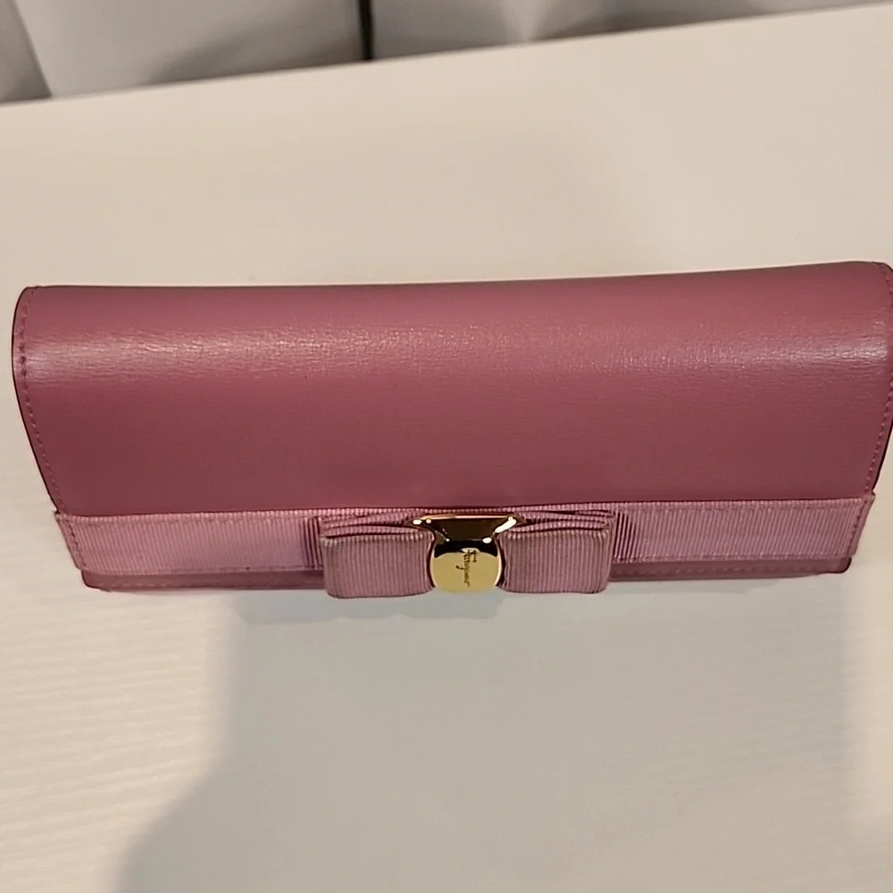 Salvatore Ferragamo Wallet With Box
